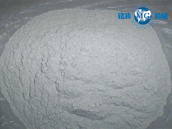 膩?zhàn)臃酆褪喾鄣膮^(qū)別，分辨膩?zhàn)臃酆褪喾鄣姆椒? /> 
</p>
　　<strong>分辨膩?zhàn)臃酆褪喾鄣姆椒?/strong><br />
　　1、選擇時(shí)，不妨觀察石膏粉的顏色。一般主要分為灰色、黃色和白色。灰色石膏粉主要用于建筑石膏。只要仔細(xì)觀察或浸泡在水中，就會(huì)發(fā)現(xiàn)一些細(xì)小的黑色顆粒雜質(zhì)。這種石膏易碎，但價(jià)格便宜。日常用于墻面裝飾，可在建材市場購買。<br />
　　2、選擇一些優(yōu)質(zhì)的膩?zhàn)臃燮放疲M(fèi)者也可以通過市場口碑來選擇，這種做法其實(shí)非常簡單方便，消費(fèi)者在購買相關(guān)產(chǎn)品時(shí)，一定要避免只看廣告宣傳，然后盲目選擇購買。一般來說，廣告中存在許多夸張甚至虛假的成分，不能作為產(chǎn)品質(zhì)量的認(rèn)知方向。消費(fèi)者一定要根據(jù)市場上真實(shí)的口碑來選擇更多買家好評(píng)的產(chǎn)品，這樣才能買到真正高品質(zhì)的材料。<br />
<p>
	　　3、一個(gè)優(yōu)質(zhì)的膩?zhàn)臃燮放疲獊碜哉?guī)的廠家，這一點(diǎn)非常重要，正規(guī)的廠家，為我們的消費(fèi)者提供全面的保護(hù)，生產(chǎn)相關(guān)的材料，質(zhì)量高，質(zhì)量有保證，符合國家相關(guān)標(biāo)準(zhǔn)，質(zhì)檢部門也能對(duì)其質(zhì)量，有嚴(yán)格的管理監(jiān)督。讓消費(fèi)者購買更放心。
</p>
<p style=