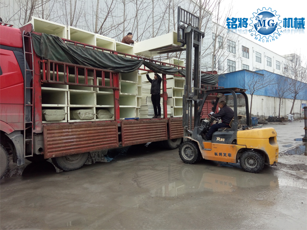 滎陽提升機(jī)發(fā)貨現(xiàn)場
